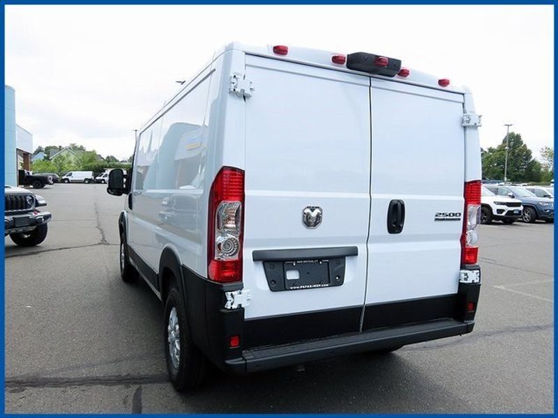 2024 RAM ProMaster BaseImage 5