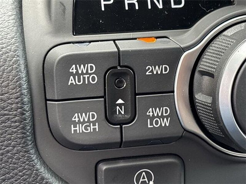 2025 RAM 1500 Big Horn Crew Cab 4x4 5