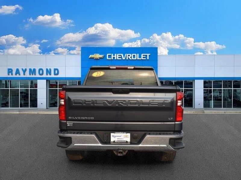 Used 2022 Chevrolet Silverado 1500 LTD LTImage 5
