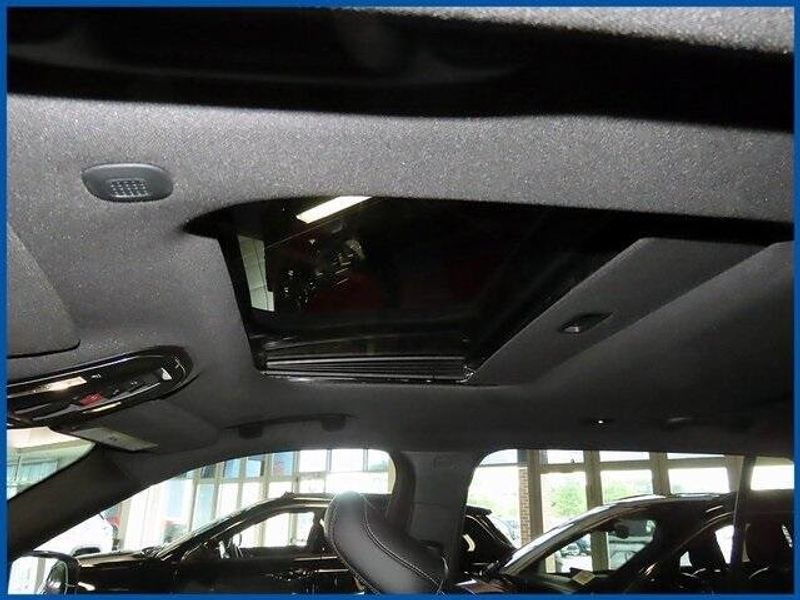 New 2025 Jeep Grand Cherokee Altitude XImage 13