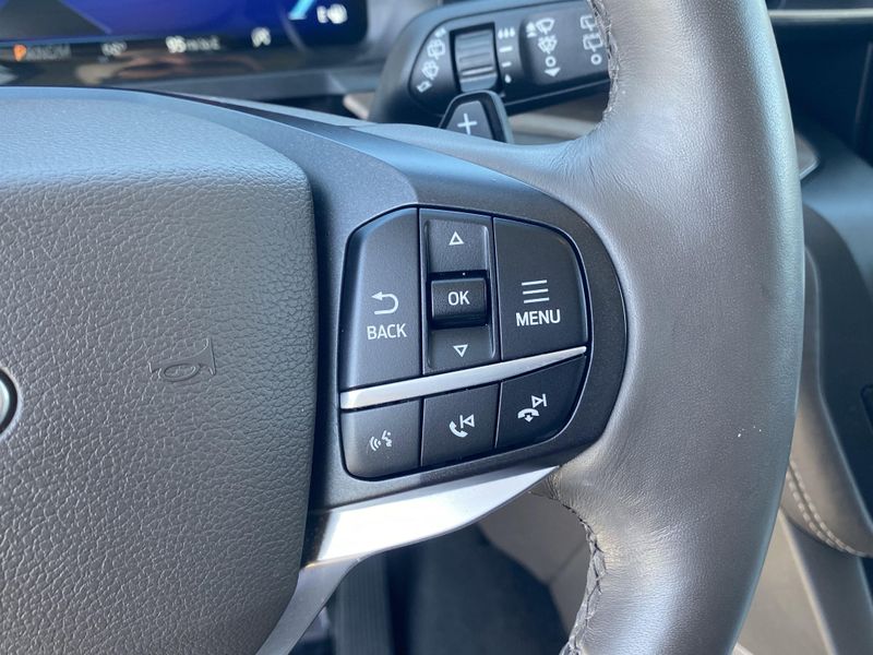 2020 Ford Explorer PlatinumImage 29
