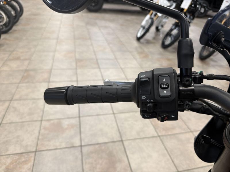 Used 2021 Kawasaki Z900RS CAFE Image 22