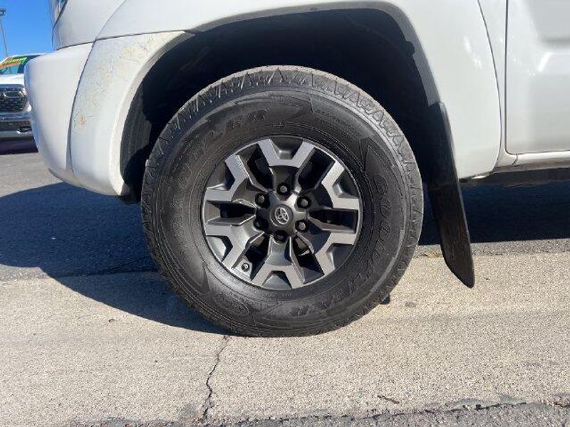 Used 2009 Toyota Tacoma PreRunnerImage 21