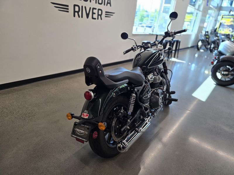 2024 Royal Enfield Super Meteor 650 