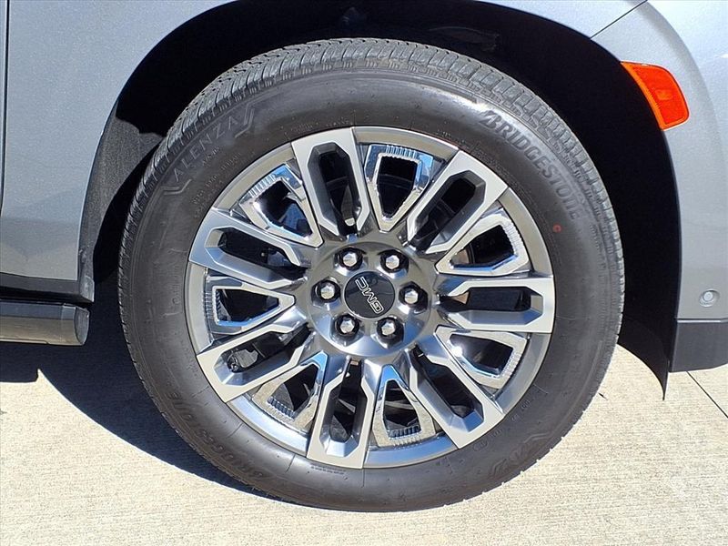 Used 2023 GMC Yukon Denali UltimateImage 10