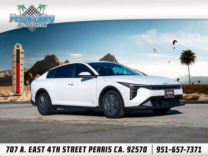 Used 2025 Kia K4 LXImage 1