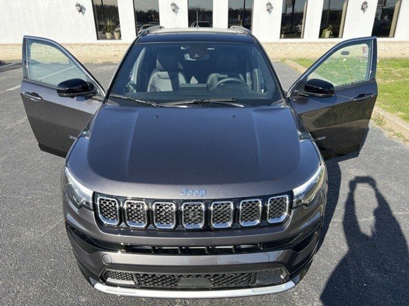 2023 Jeep Compass Limited 4x4Image 30