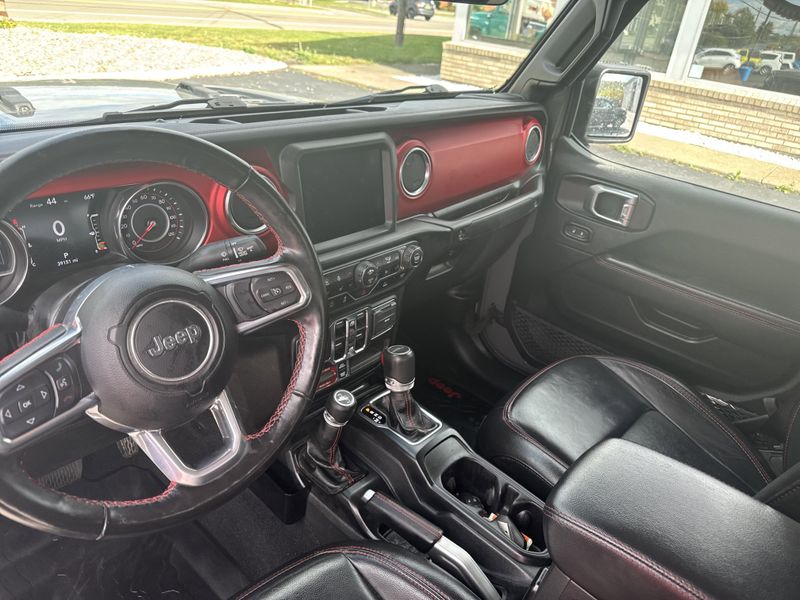 2022 Jeep Gladiator Rubicon photo 14