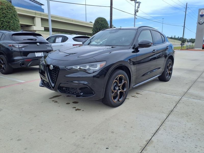 New 2025 Alfa Romeo Stelvio Image 2