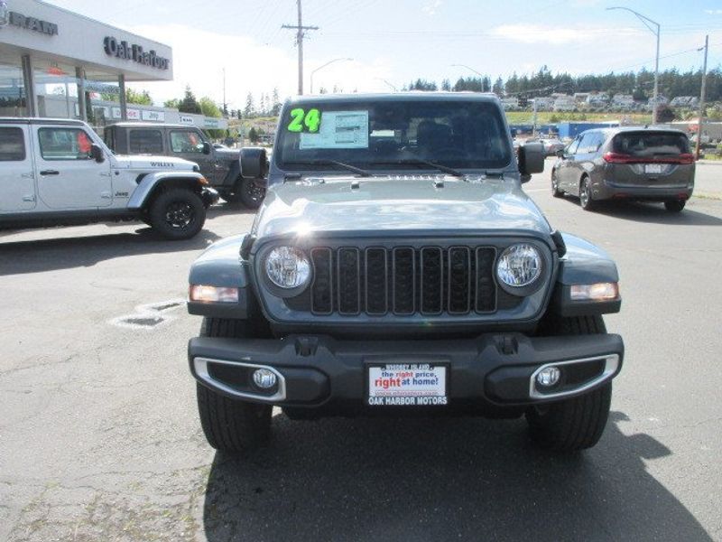 2024 Jeep Gladiator Sport S 4x4Image 3