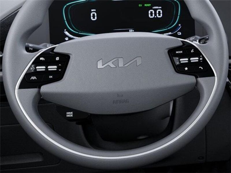 2025 Kia Niro LXImage 22