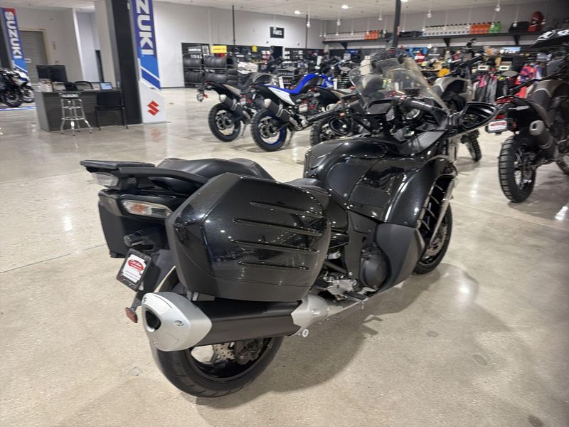 Used 2015 Kawasaki CONCOURS 14 ABS  in a BLACK exterior color. Victorville Del Amo Motorsports 760-241-7387 delamomotorsportsofvictorville.com 