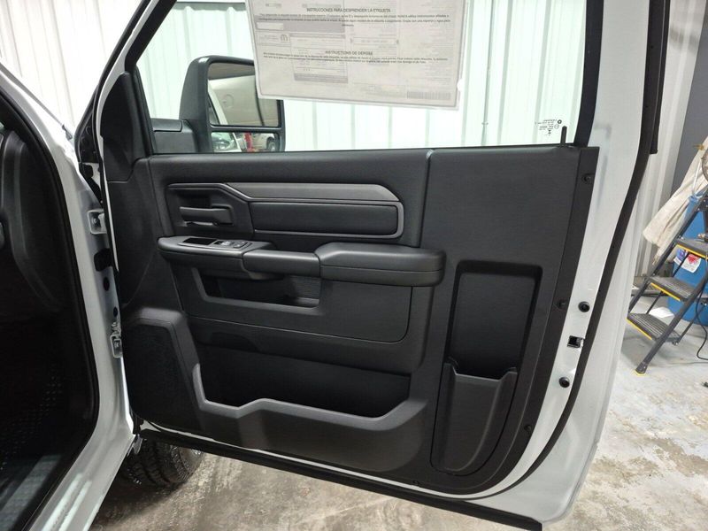 2024 RAM 2500 Tradesman Regular Cab 4x4 8