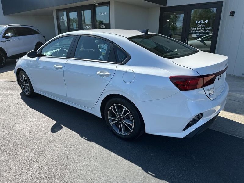 2023 Kia Forte LXSImage 7