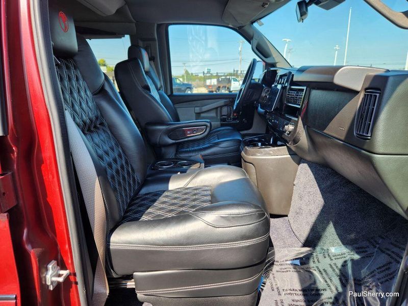 2024 Chevrolet Express Cargo 2500 photo 29