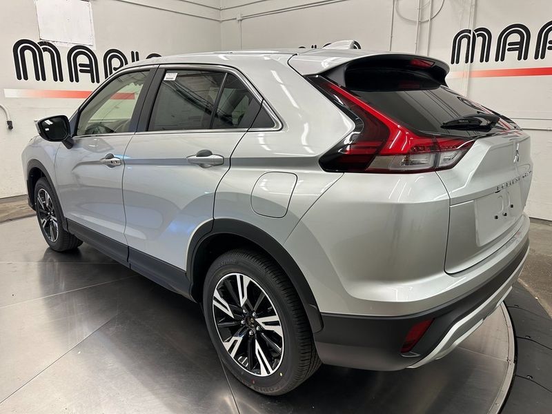 2024 Mitsubishi Eclipse Cross SEImage 8