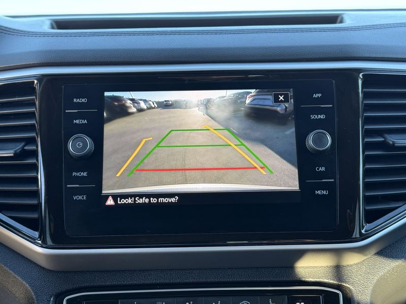 Used 2022 Volkswagen Atlas 2.0T SE w/TechnologyImage 22