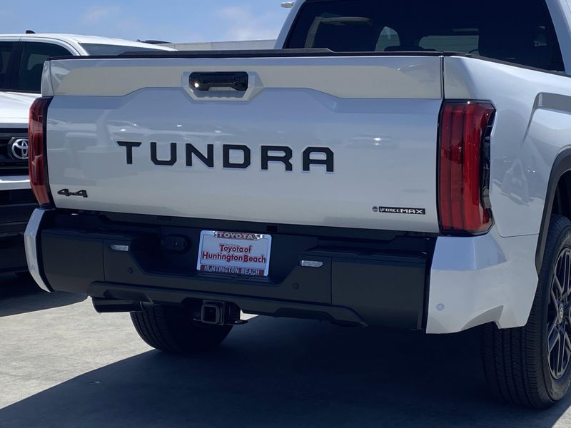 New 2025 Toyota Tundra Limited HybridImage 4