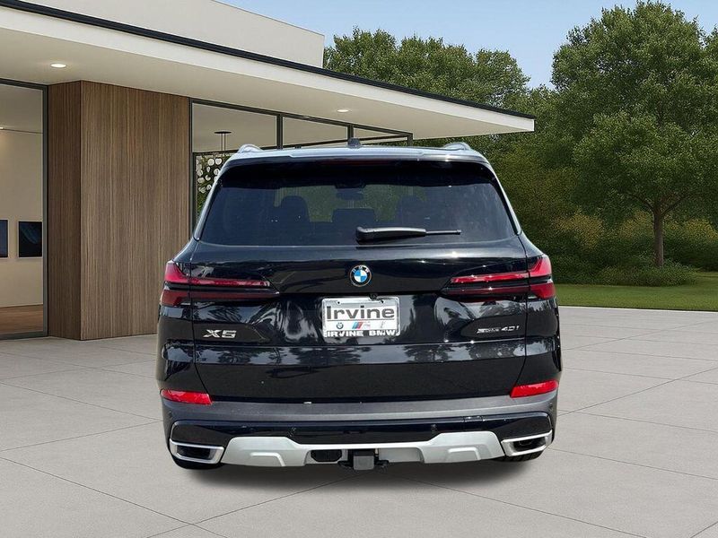 New 2026 BMW X5 sDrive40iImage 9