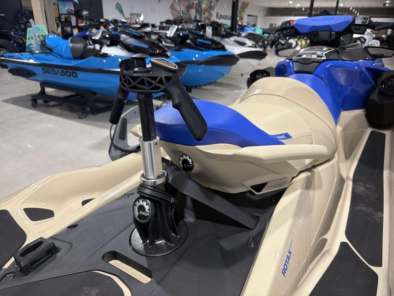 New 2026 Sea-Doo WAKE PRO 230  (SOUND SYSTEM) Image 24