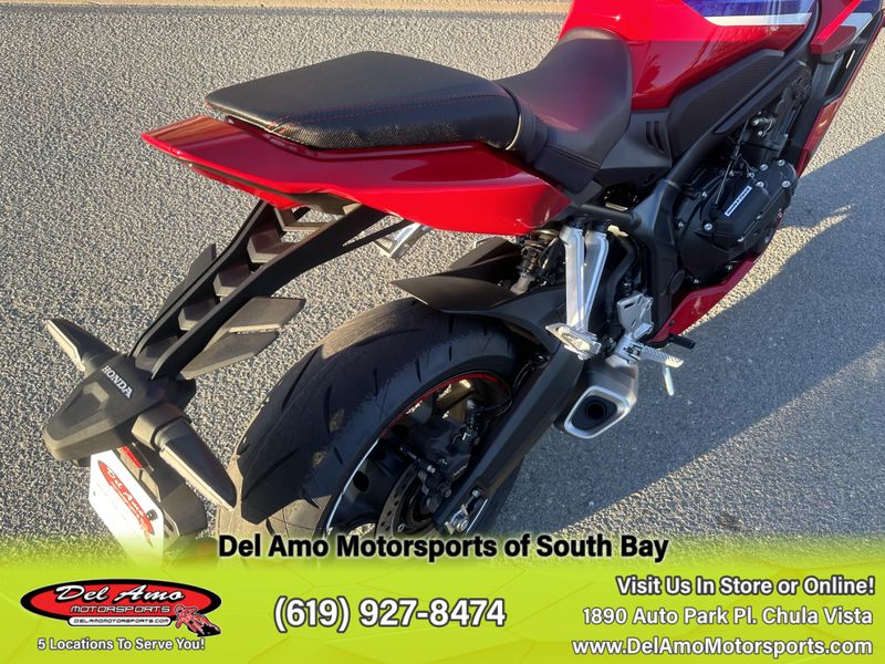 2024 Honda CBR650R ABS Image 10