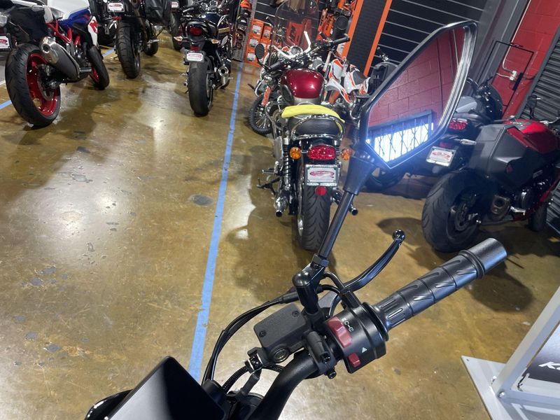 Used 2025 CFMOTO 300NK Image 14