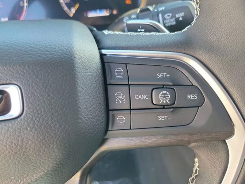 New 2026 Jeep Grand Cherokee Limited 4x4