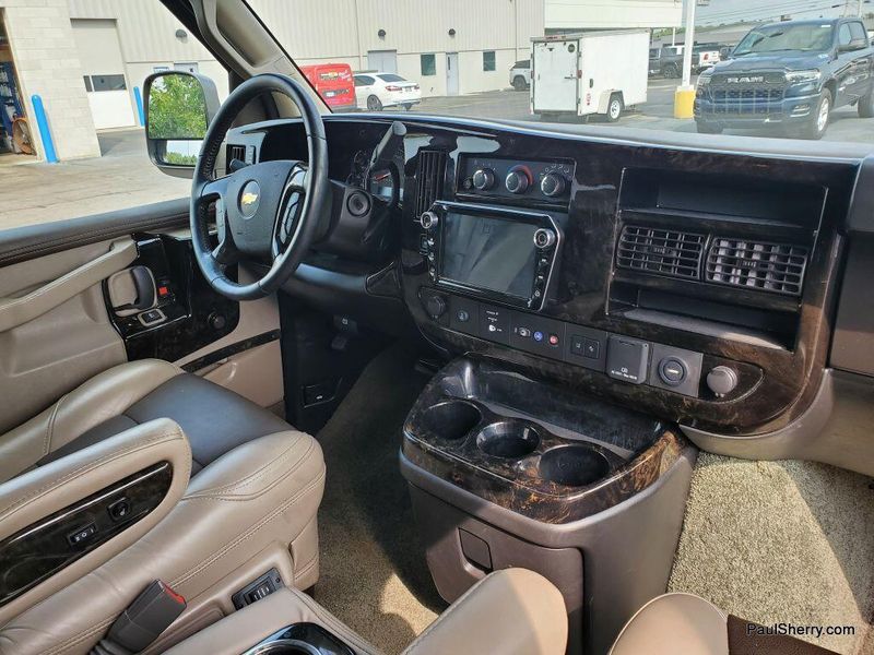 Used 2022 Chevrolet Express Cargo Image 9