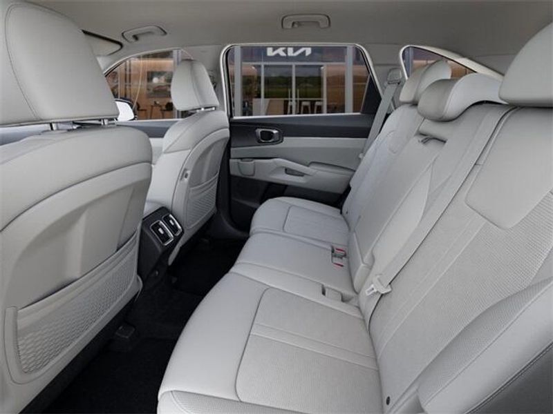 New 2025 Kia Sorento SImage 18