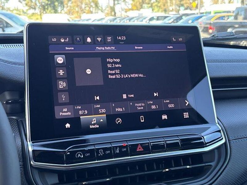 New 2026 Jeep Compass Latitude Altitude 4x4Image 18