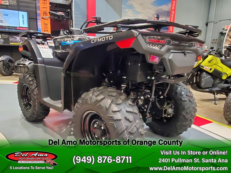 2024 CFMOTO CF400AU-6S  in a JET BLACK exterior color. Del Amo Motorsports of Orange County (949) 416-2102 delamomotorsports.com 