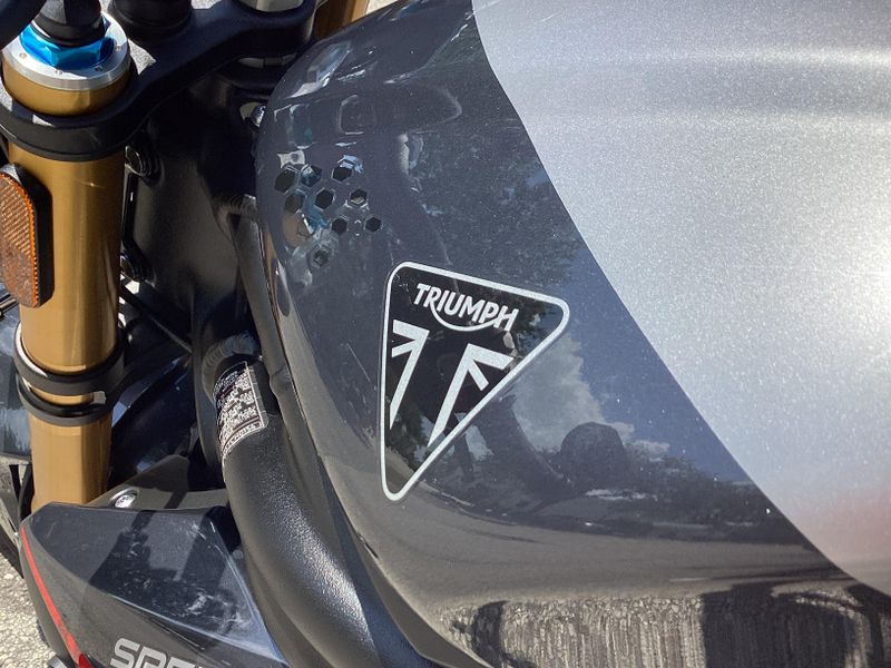 2025 Triumph Speed Triple 1200 RS 