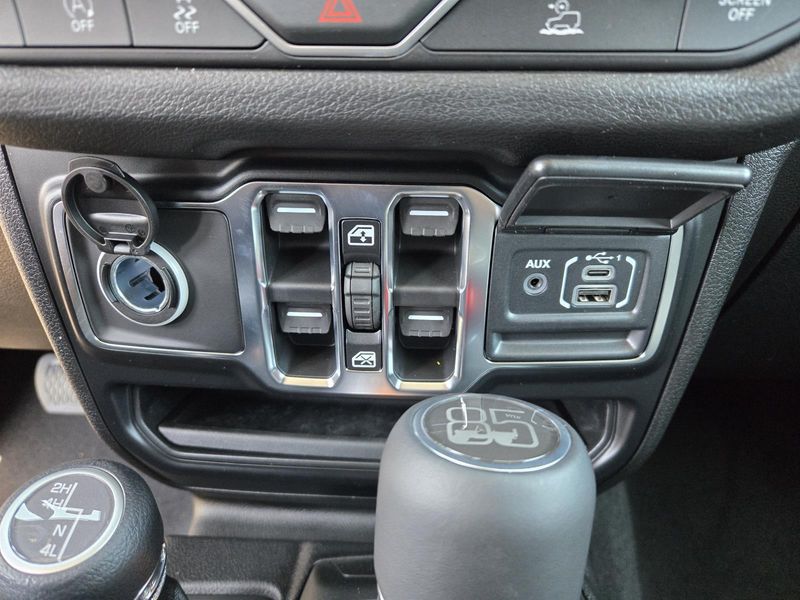 New 2026 Jeep Wrangler 4-door 85th Anniversary Edition