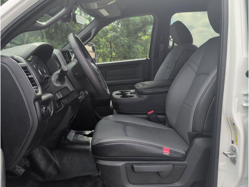 2025 RAM 5500 Tradesman Chassis Crew Cab 4x4 60