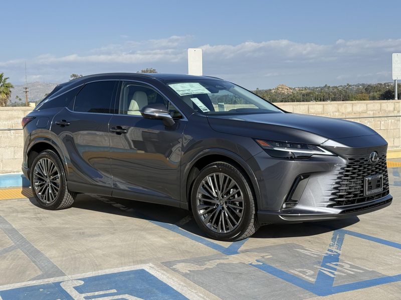 New 2026 Lexus RX 450h+ LuxuryImage 2