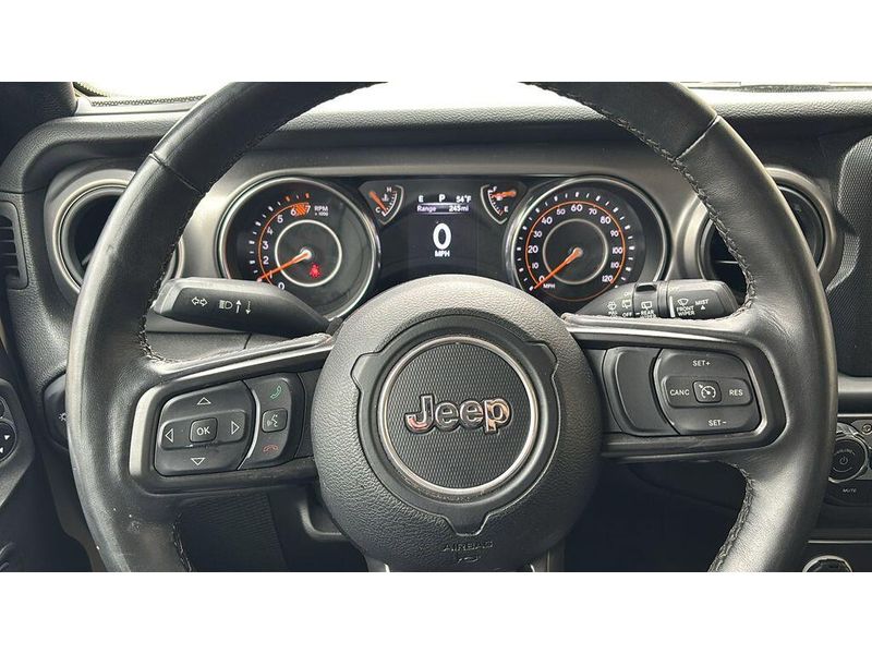Used 2022 Jeep Wrangler Unlimited WillysImage 9