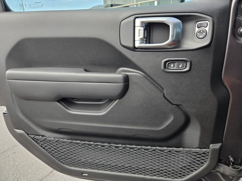 New 2026 Jeep Wrangler 4-door Rubicon