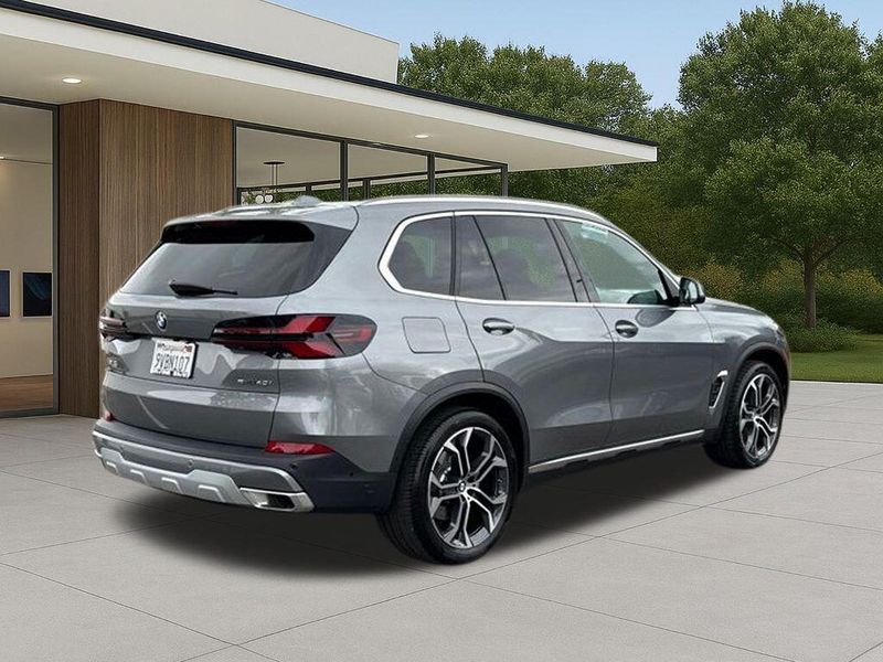 Used 2026 BMW X5 sDrive40iImage 8