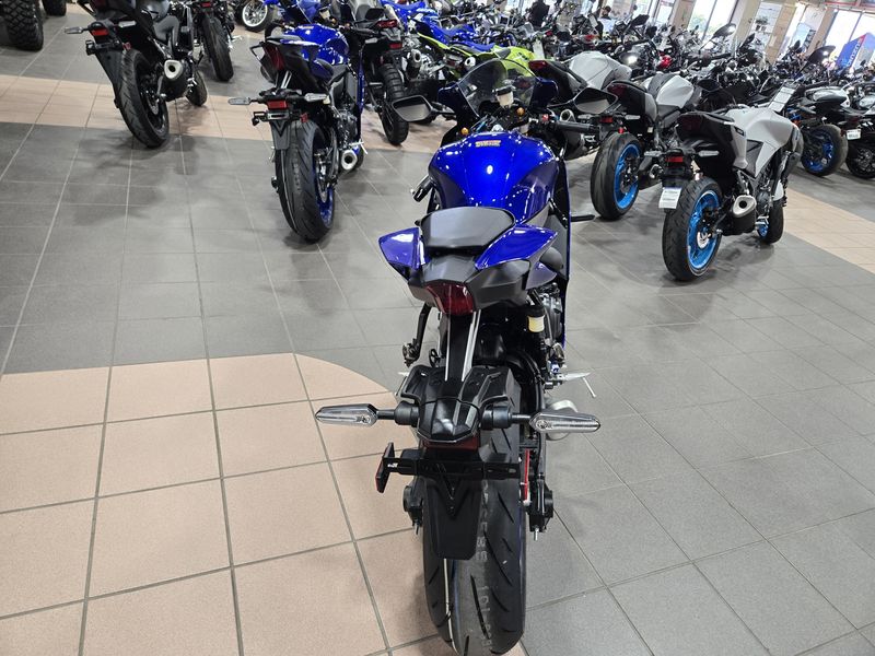 2025 Yamaha YZFR7 TEAM BLUE Image 7