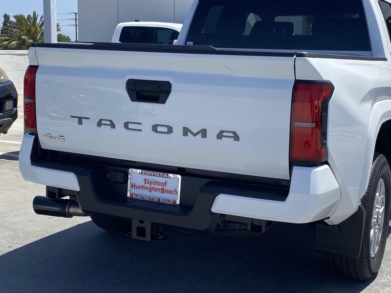 2025 Toyota Tacoma SR5Image 5