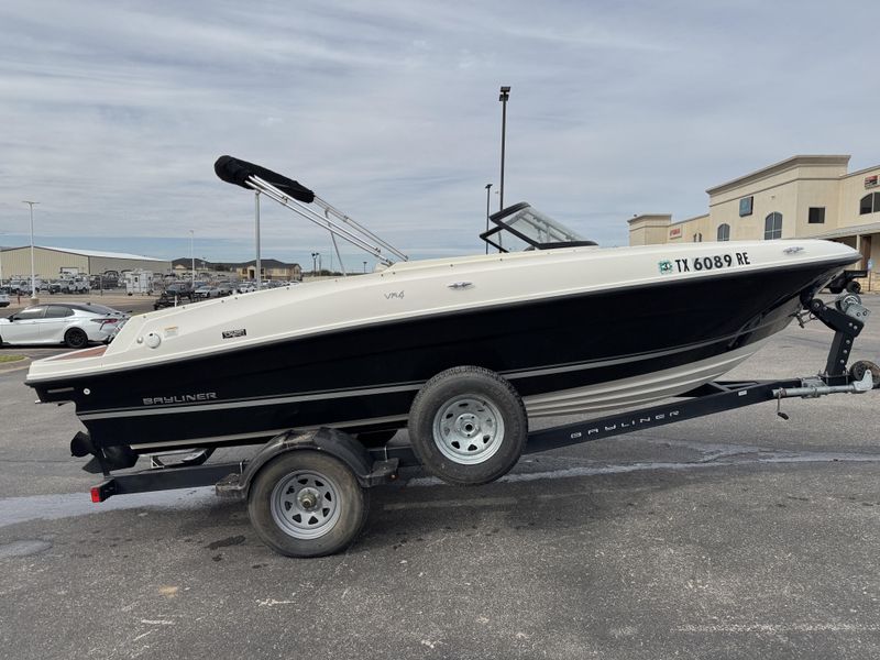 2019 BAYLINER VR4 WHITE Image 22