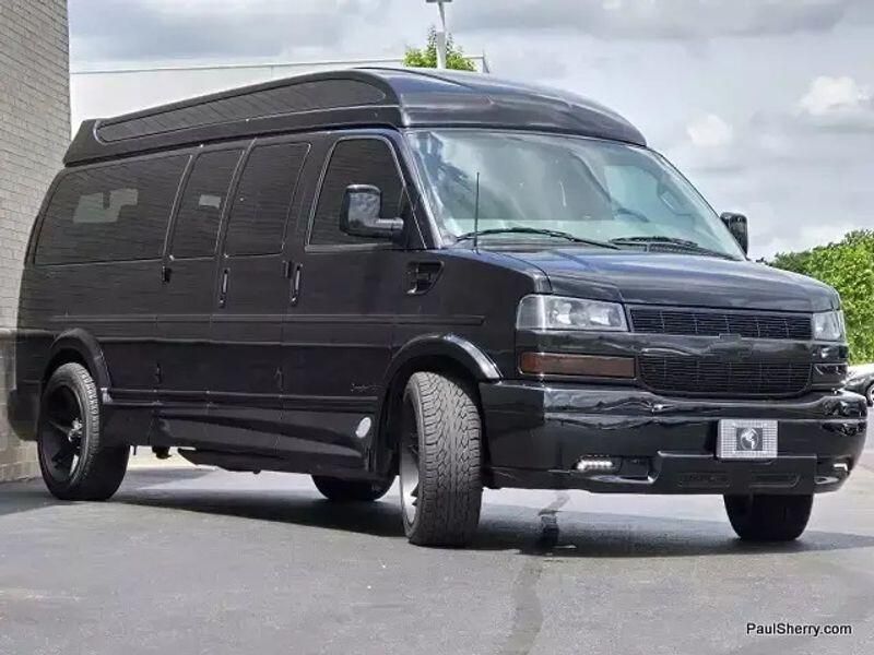 2023 Chevrolet Express Cargo Image 7