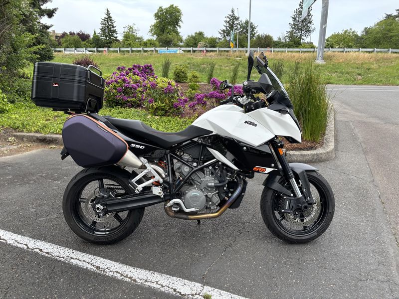 2012 KTM 990 Supermoto T 