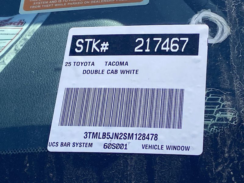 2025 Toyota Tacoma SR5Image 21