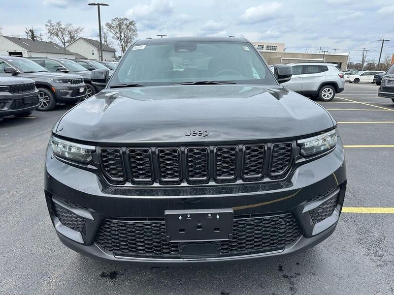 2025 Jeep Grand Cherokee Altitude X 4x4Image 6