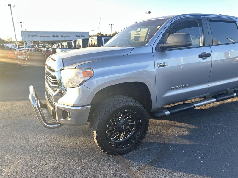 2016 Toyota Tundra 4WD Truck SR5Image 13