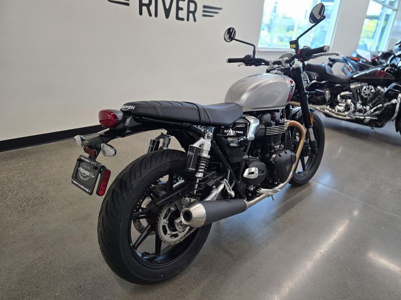 2025 Triumph SPEED TWIN 900 