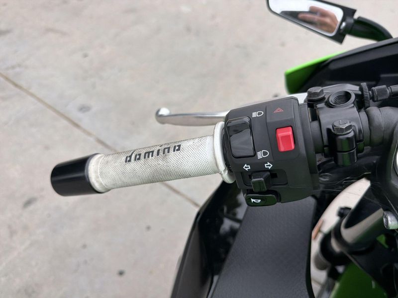 Used 2025 Kawasaki NINJA 500 KRT SE ABS Image 22