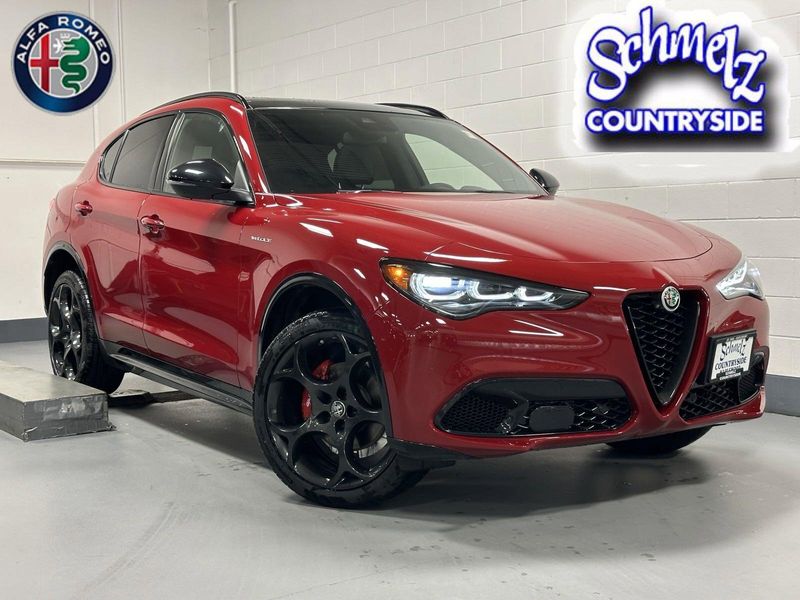 2024 Alfa Romeo Stelvio Veloce AwdImage 1