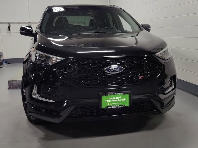 2019 Ford Edge ST AWDImage 2